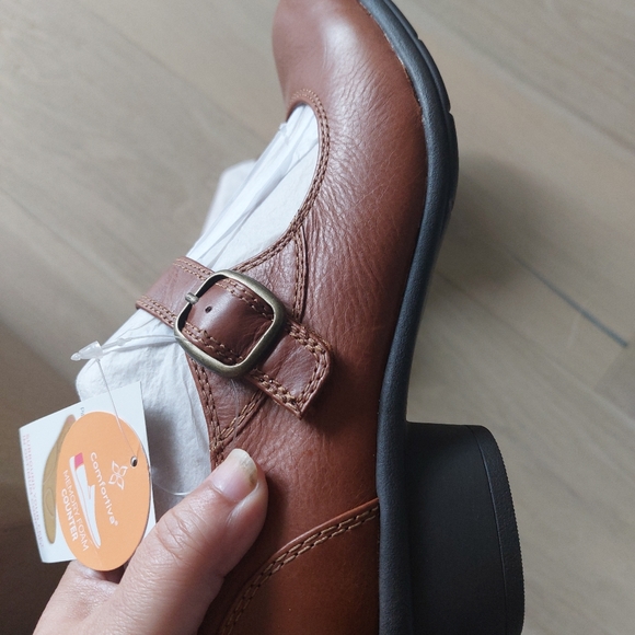 Comfortiva Mary Jane shoes - Picture 5 of 5